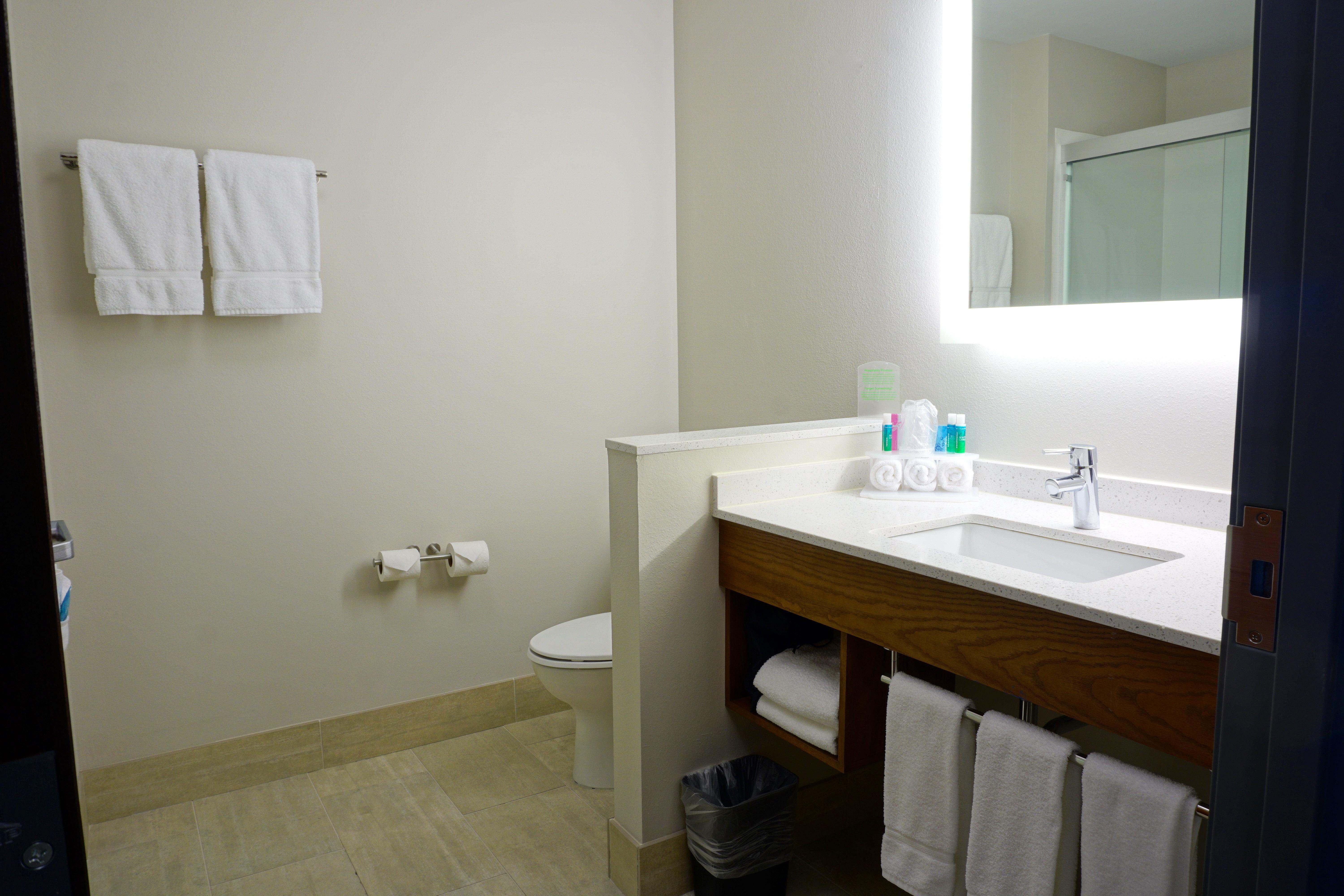 Holiday Inn Express & Suites Omaha - Millard Area By Ihg Ngoại thất bức ảnh